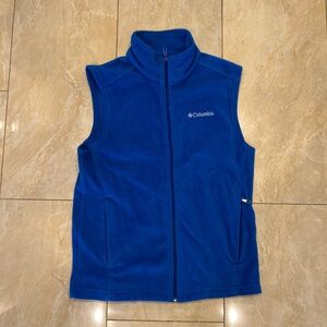 Men's Columbia blue fleece vest with 2 zip secure pockets